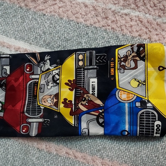 Tie - Picture 2 of 4